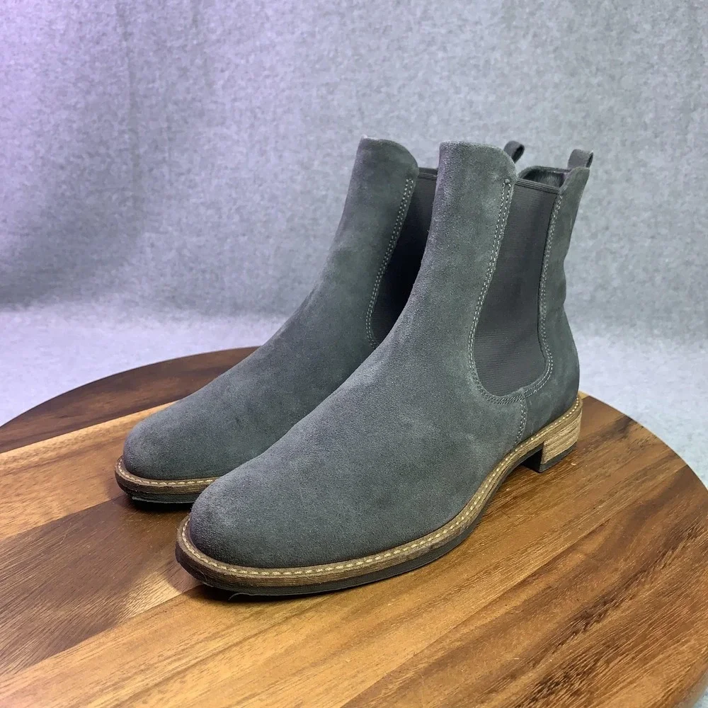 ECCO Boots Mens 8.5 Gray Suede Chelsea Ankle Pull On Comfort Block Heel Casual
